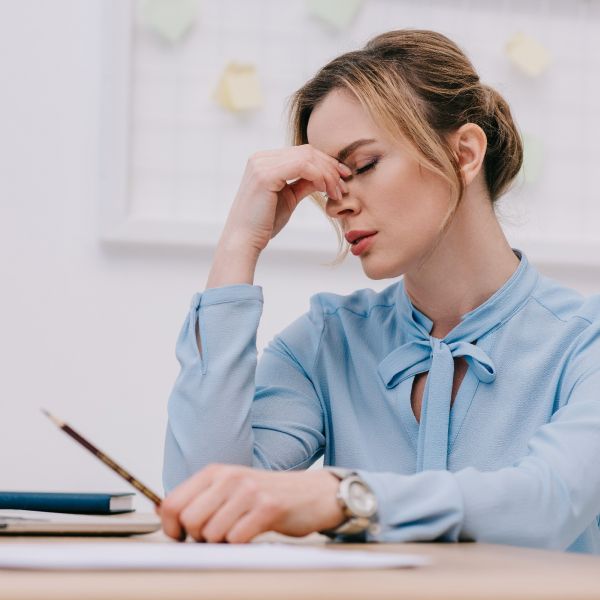 Ment&aacute;lis eg&eacute;szs&eacute;g a munkahelyen &ndash; Mit tehet&uuml;nk vezetők&eacute;nt, munk&aacute;ltat&oacute;k&eacute;nt a dolgoz&oacute;ink pszich&eacute;s j&oacute;ll&eacute;t&eacute;nek megőrz&eacute;s&eacute;&eacute;rt?