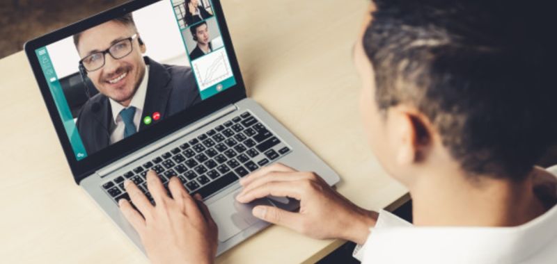 Emberk&ouml;zpont&uacute;s&aacute;g home office idej&eacute;n