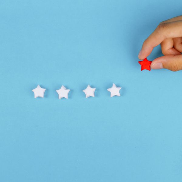 Az &uuml;gyf&eacute;l&eacute;lm&eacute;ny &uacute;j dimenzi&oacute;ja a jel&ouml;lt&eacute;lm&eacute;ny!