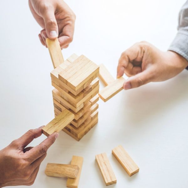 Toborz&aacute;s: a vonz&aacute;s szab&aacute;lyai