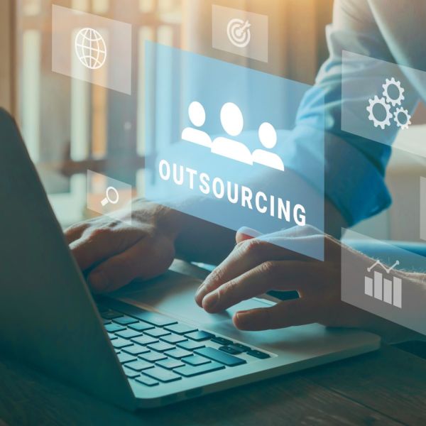 Hatékony működés HR outsourcinggal: a modern vállalatok új stratégiája