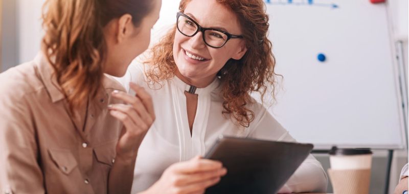 Az X generáció jellemzői: erősségek és motivációs stratégiák a munkahelyen