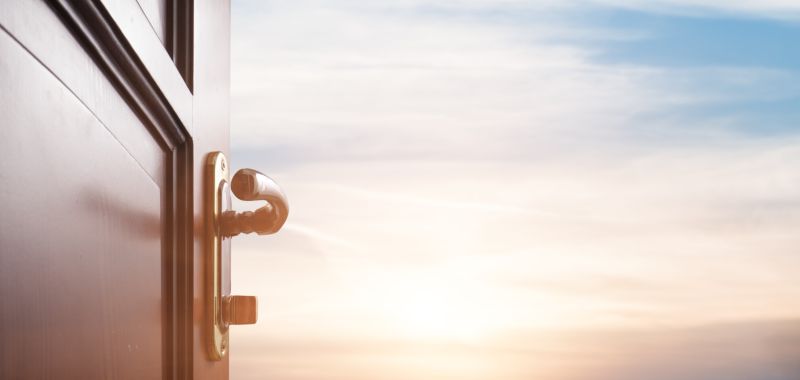 Figyelem, figyelem! Az ajtók nyílnak!